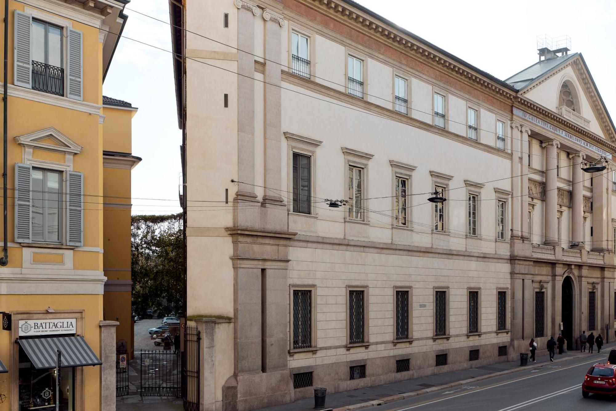 Corso Venezia View With Private Balcony - Corso Venezia Suite Милано Екстериор снимка